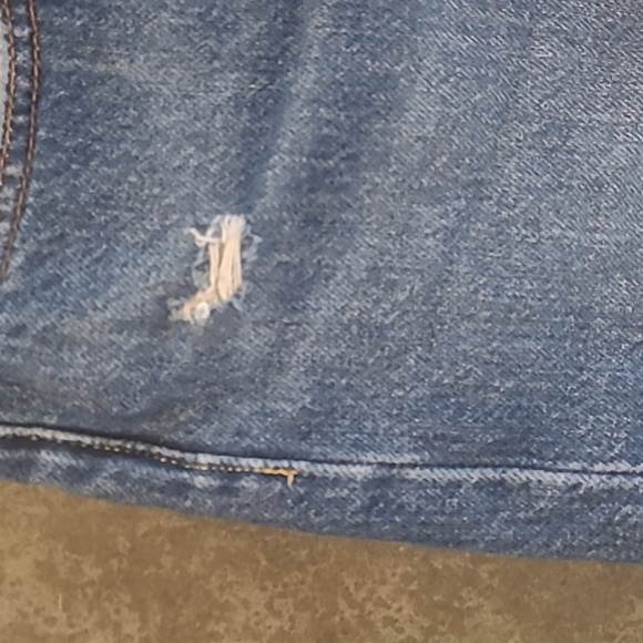 LEVIS 501 JEAN SHORTS - Picture 4 of 10